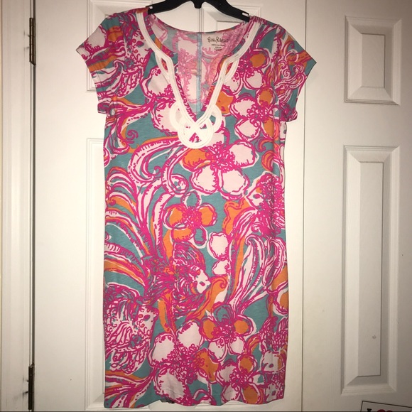 Lilly Pulitzer Dresses & Skirts - Pink and orange Lilly Pulitzer dress, medium